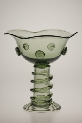 Bowl on the leg - 11 - historical glass