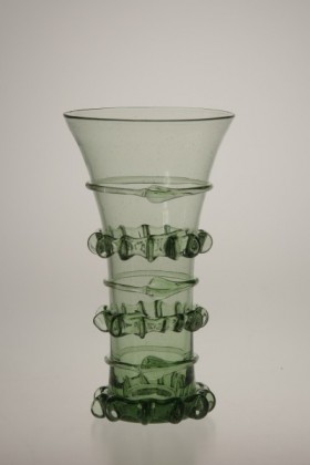 Gothic goblet with chipped thread - 61 - historical glass