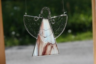 Angel with a big heart - historical glass