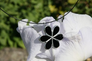 jewel flower black2 - historical glass