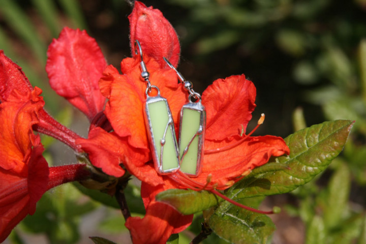 earrings green decorated - historical glass