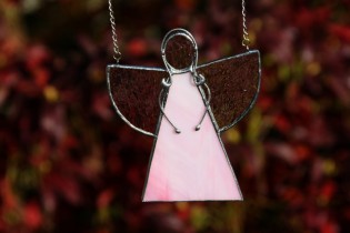 Angel pink - historical glass