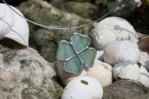 jewel flower green - historical glass