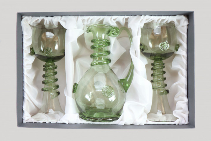 Set - Carafe and 2 pieces Wedding goblets - D-1+2x66 - historical glass