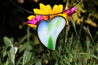 jewel heart colour - historical glass