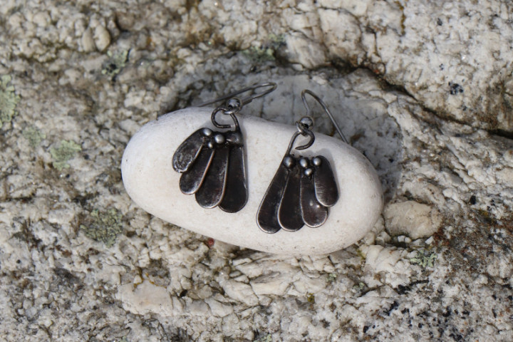 earrings shells - historical glass