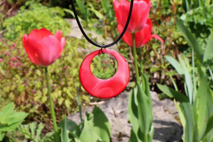 Jewelry of resin - historical glass