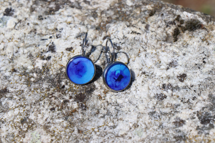Jewelry of resin - historical glass