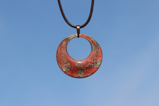 Jewelry of resin - historical glass