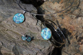 Jewelry of resin - historical glass