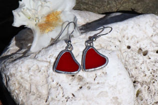 earrings hearts - historical glass